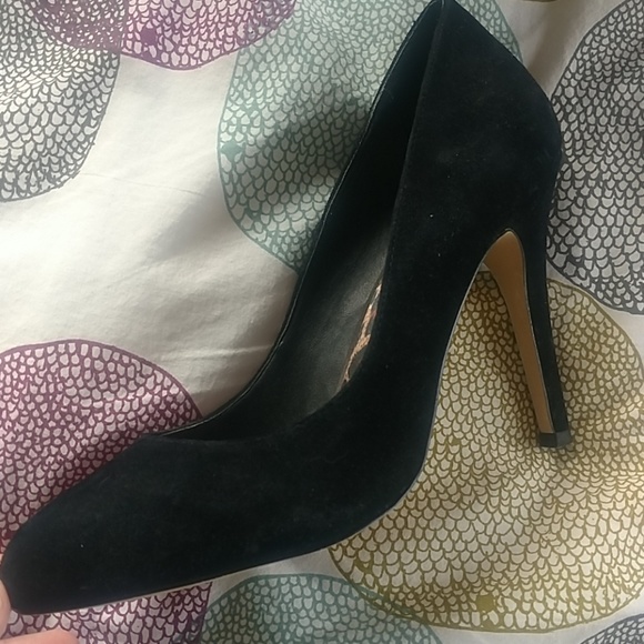 Black suede Aldo pumps round toe big heels - Picture 2 of 3